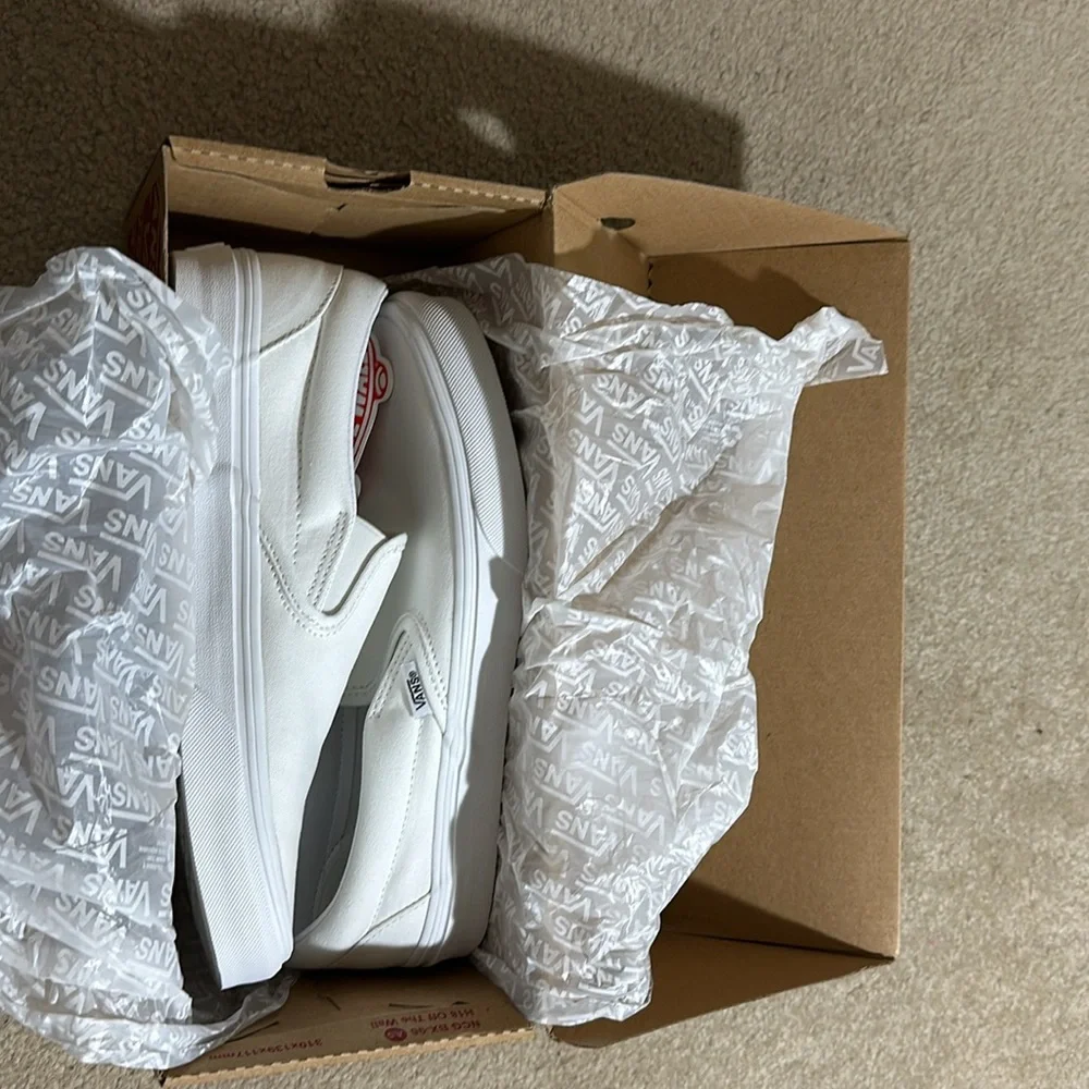 Vans Classic Slip On NWT - Picture 2 of 5